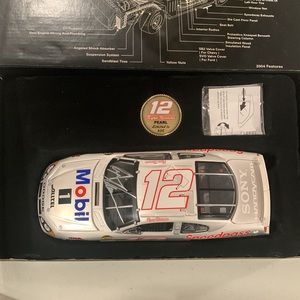 Mobil 1 Ryan Newman NASCAR Die Cast Car